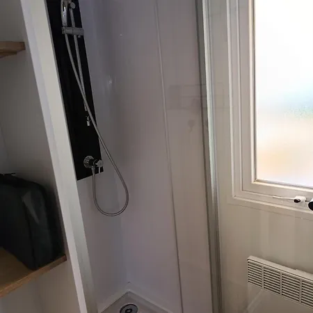 Siblu Le Montourey مكان تخييم Fréjus